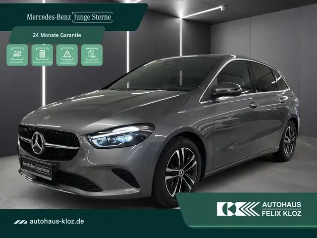 Mercedes-Benz B 220
