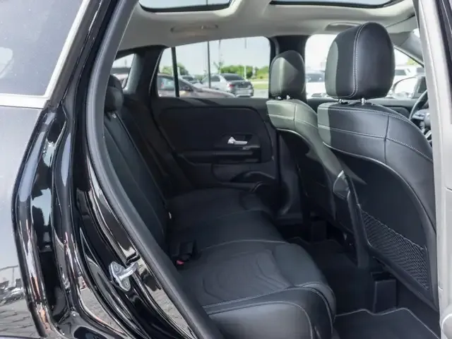 Mercedes-Benz GLA 180