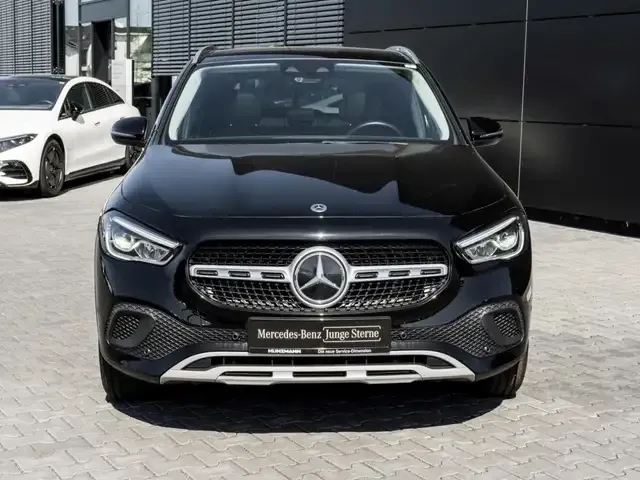 Mercedes-Benz GLA 180