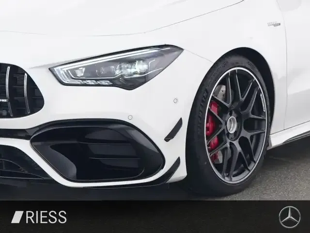 Mercedes-Benz CLA 45 AMG