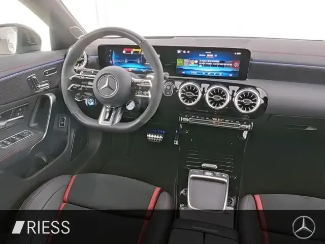 Mercedes-Benz CLA 45 AMG