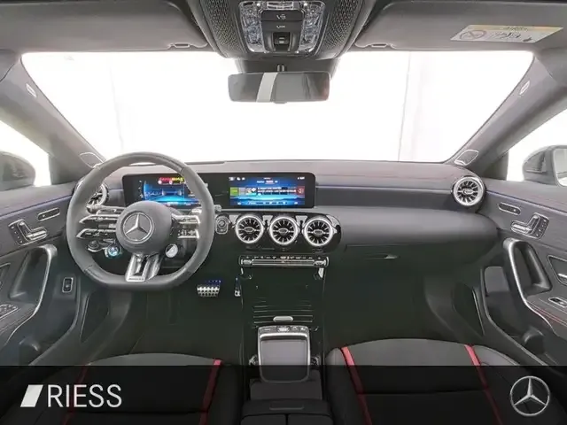 Mercedes-Benz CLA 45 AMG