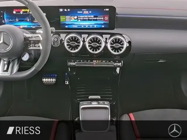 Mercedes-Benz CLA 45 AMG