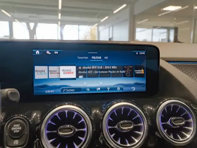 Mercedes-Benz GLA 200