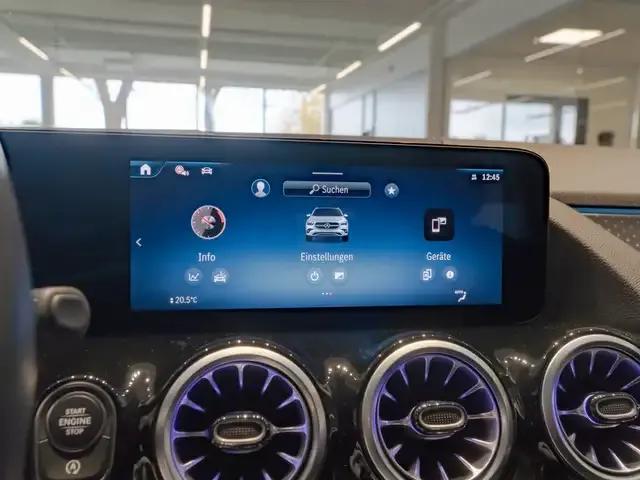 Mercedes-Benz GLA 200