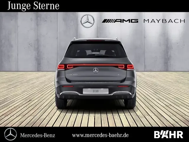 Mercedes-Benz EQB 300