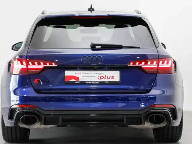 Audi RS4