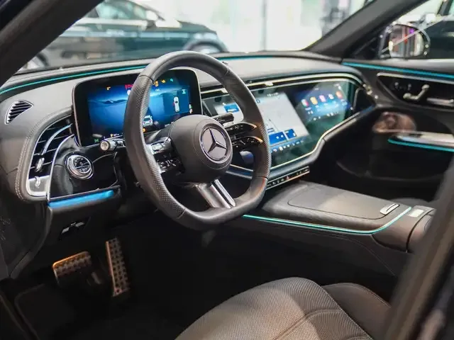 Mercedes-Benz E 220