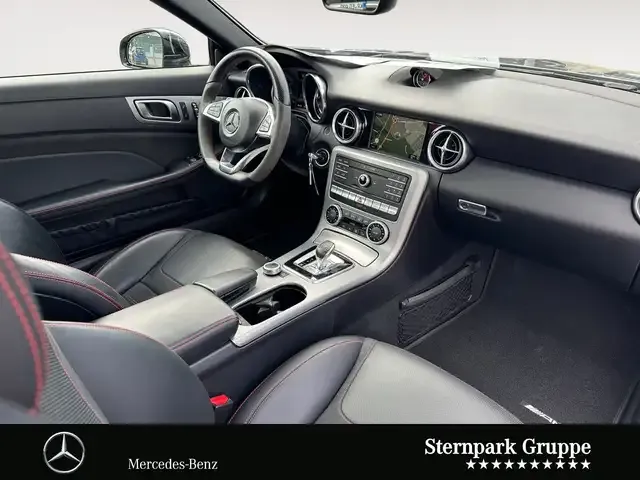 Mercedes-Benz SLC 300