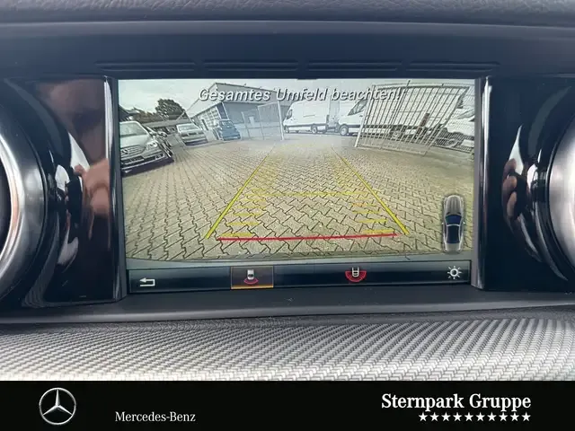 Mercedes-Benz SLC 300