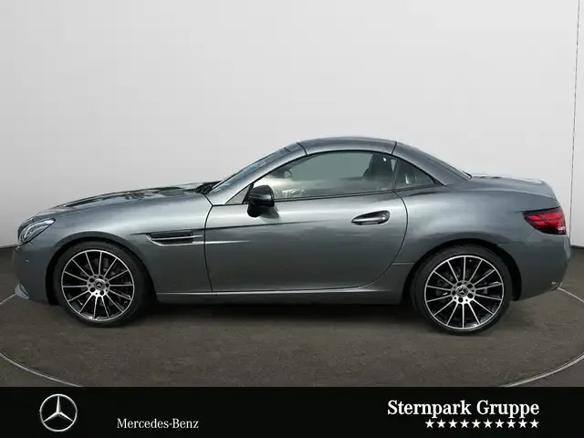 Mercedes-Benz SLC 300