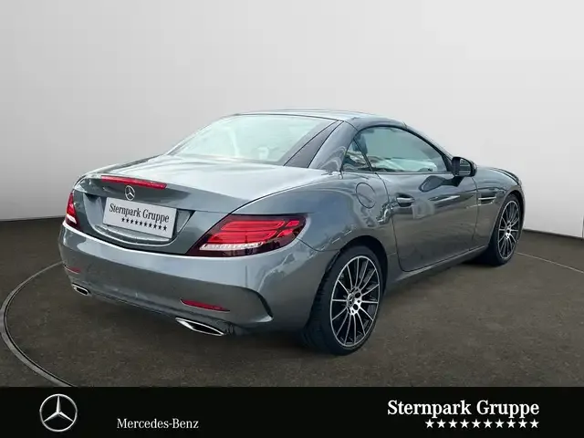 Mercedes-Benz SLC 300