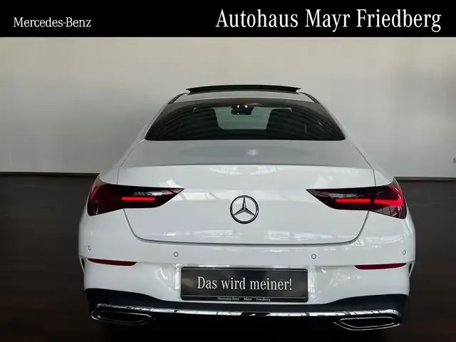 Mercedes-Benz CLA 200