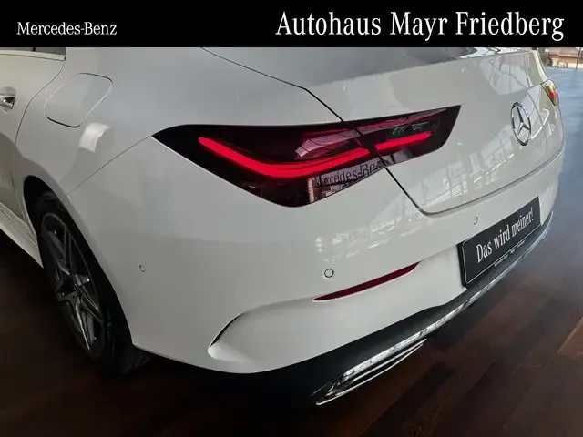 Mercedes-Benz CLA 200
