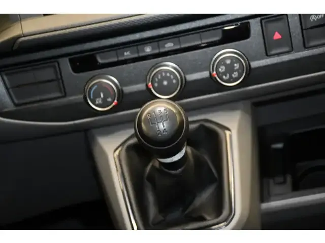 Volkswagen T6.1 Caravelle