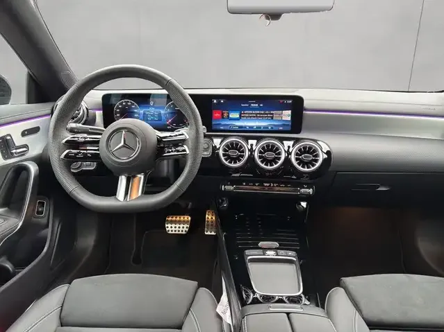 Mercedes-Benz CLA 180