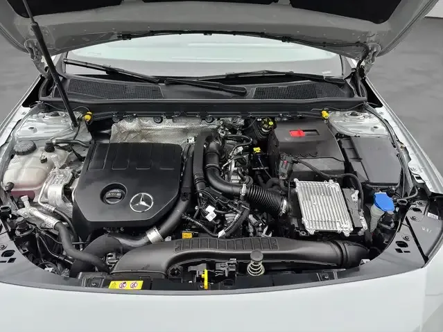 Mercedes-Benz CLA 180