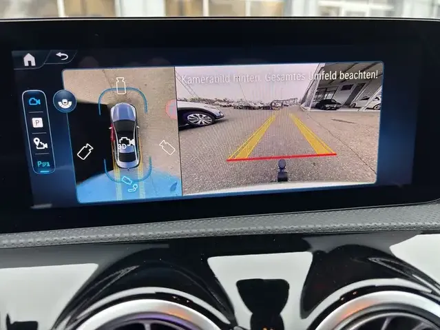 Mercedes-Benz CLA 180