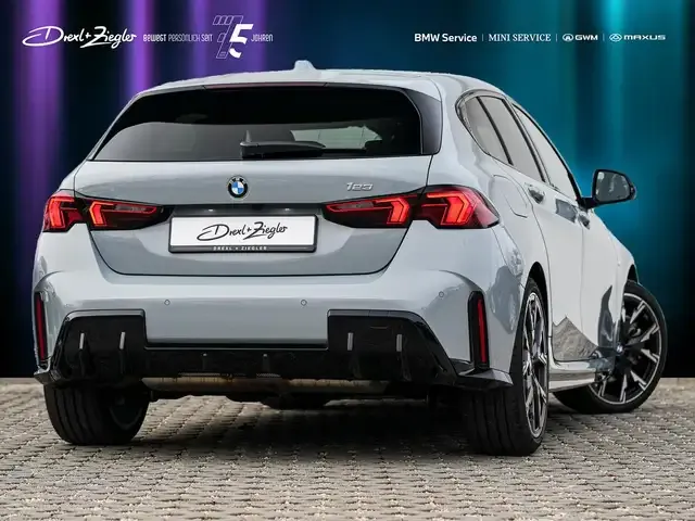 BMW 123