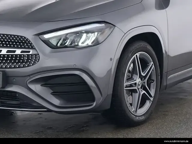 Mercedes-Benz GLA 180