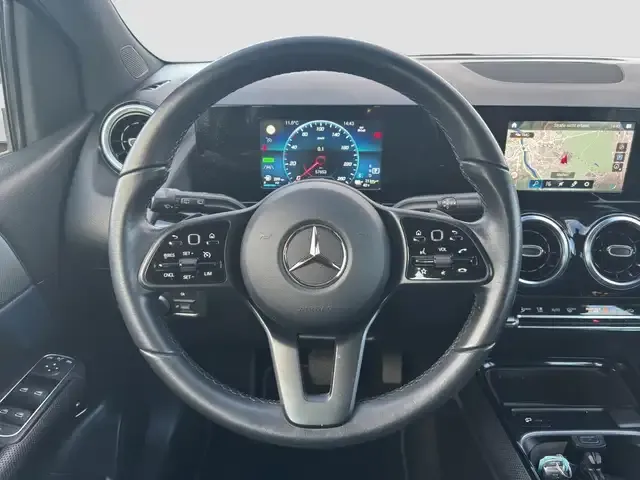 Mercedes-Benz B 250