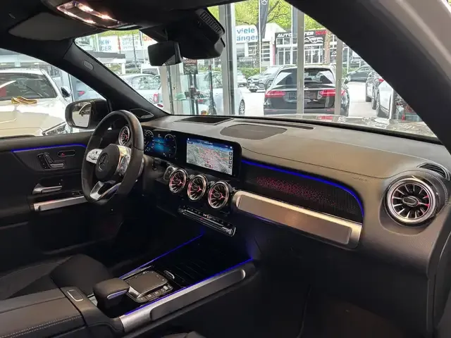 Mercedes-Benz EQB 300