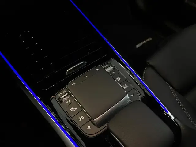 Mercedes-Benz EQB 300