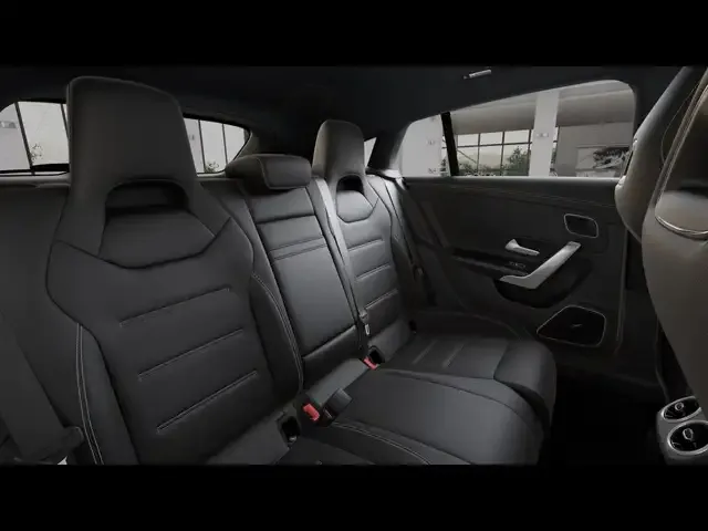 Mercedes-Benz CLA 35 AMG