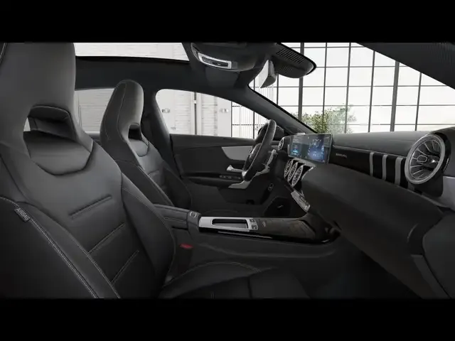Mercedes-Benz CLA 35 AMG