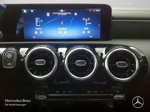 Mercedes-Benz CLA 180