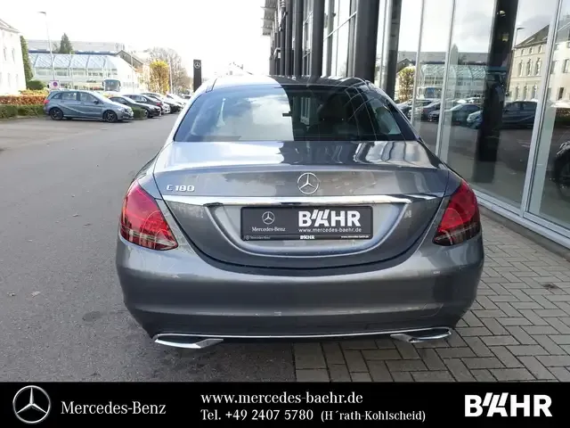 Mercedes-Benz C 180