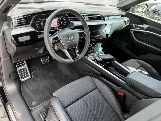 Audi Q8 e-tron