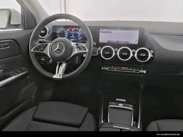 Mercedes-Benz GLA 180
