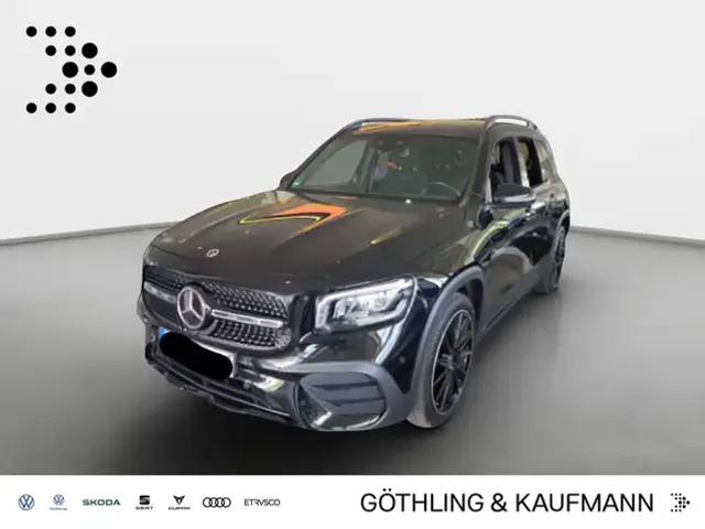Mercedes-Benz GLB 220