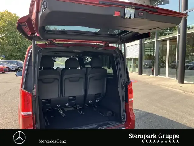 Mercedes-Benz V 250