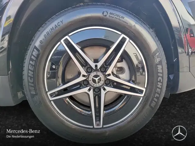 Mercedes-Benz EQA 300