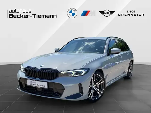 BMW 330