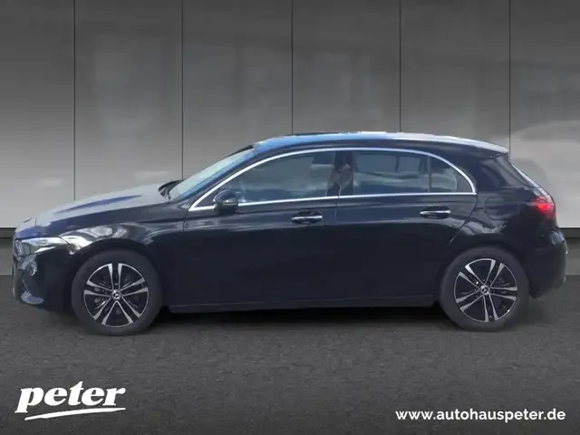 Mercedes-Benz A 220