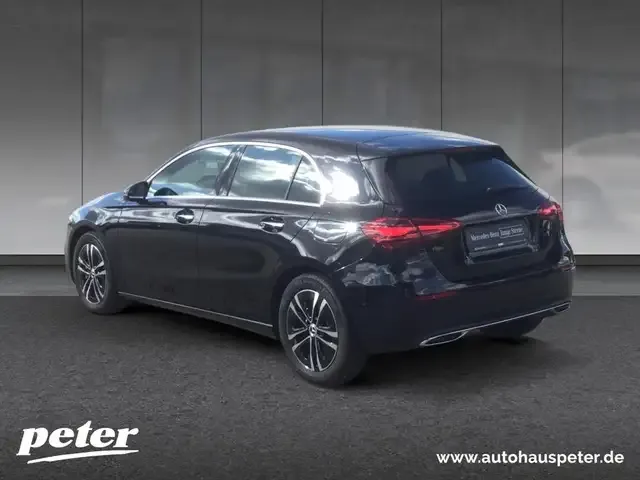 Mercedes-Benz A 220