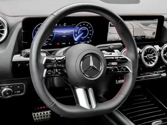 Mercedes-Benz EQA 300