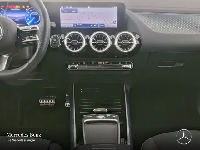 Mercedes-Benz EQA 300