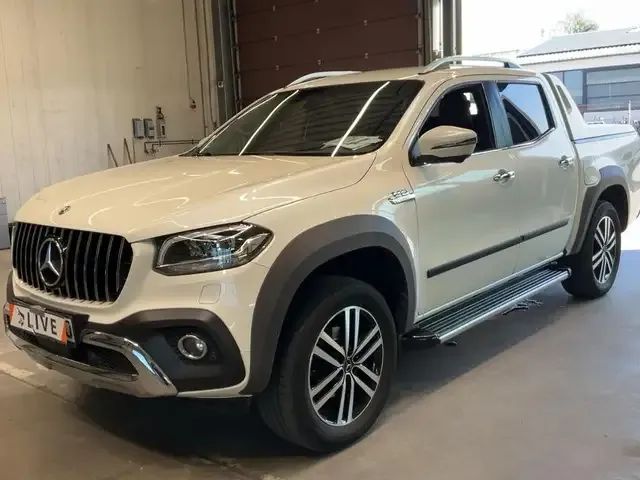 Mercedes-Benz X 350