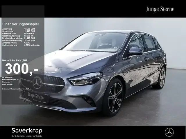 Mercedes-Benz B 180