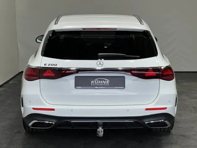 Mercedes-Benz E 200