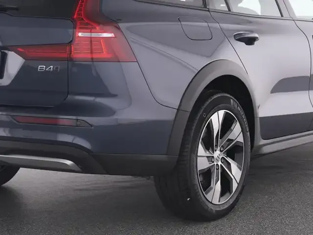 Volvo V60 Cross Country