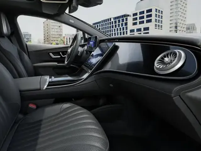 Mercedes-Benz EQS
