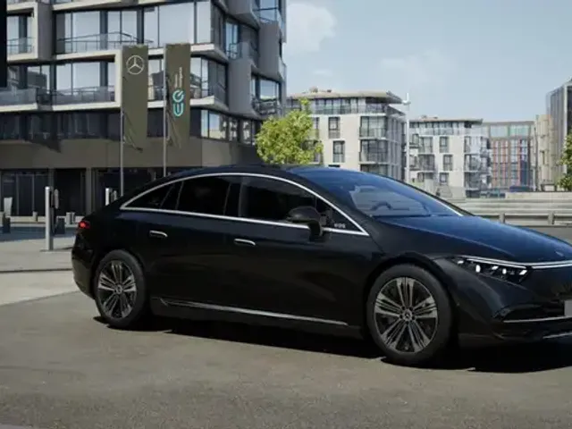 Mercedes-Benz EQS