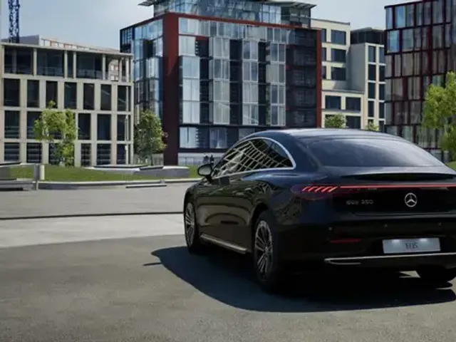 Mercedes-Benz EQS
