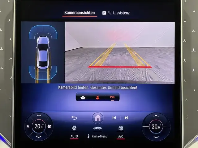 Mercedes-Benz EQE 300