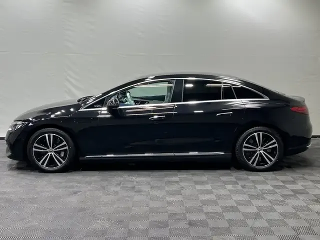 Mercedes-Benz EQE 300